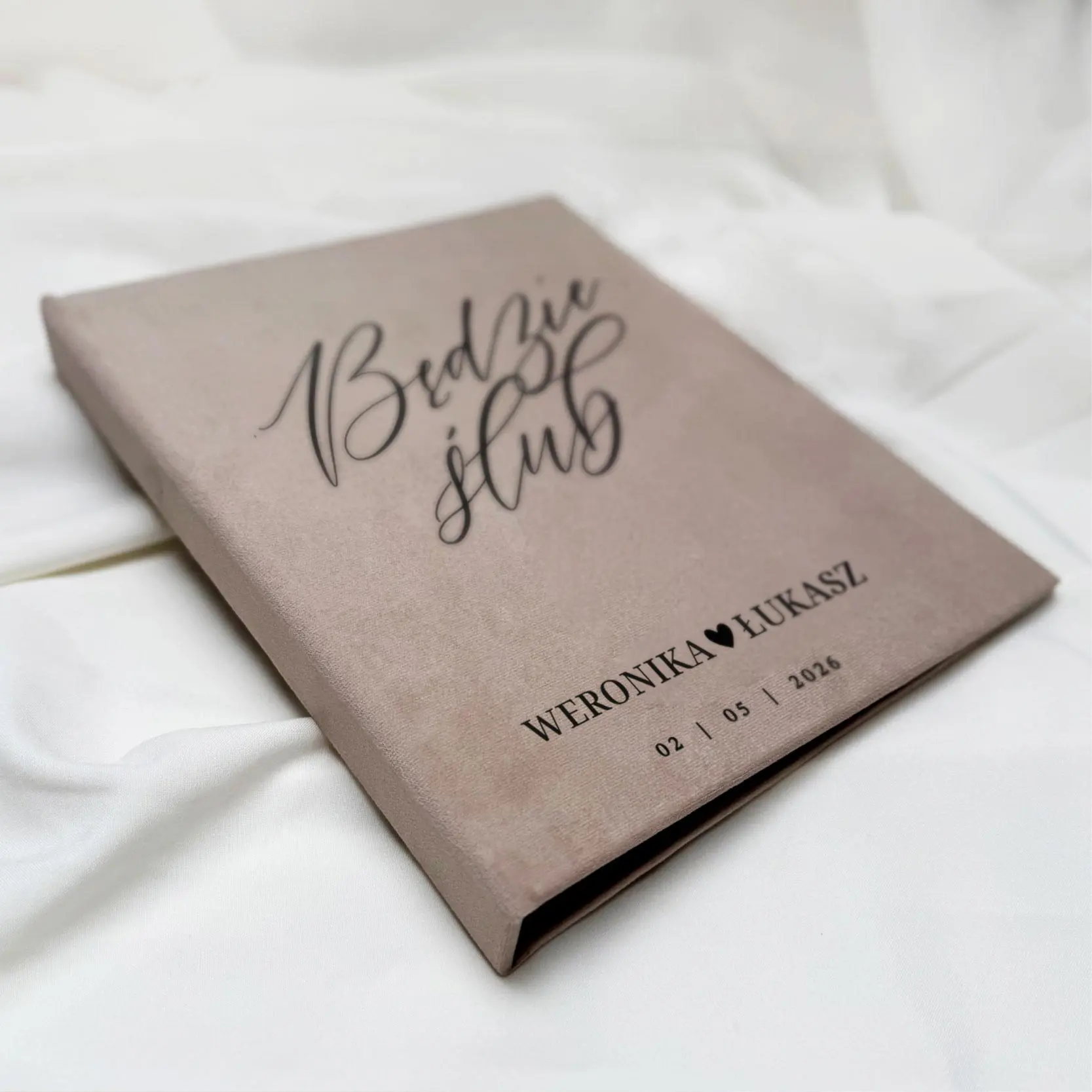 Segregator A4 welurowy na dokumenty ślubne